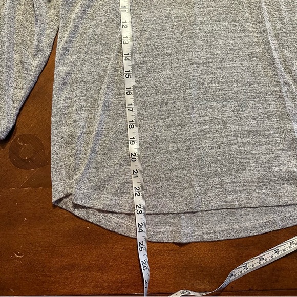 Gap Women’s Turtleneck Medium - Picture 4 of 5